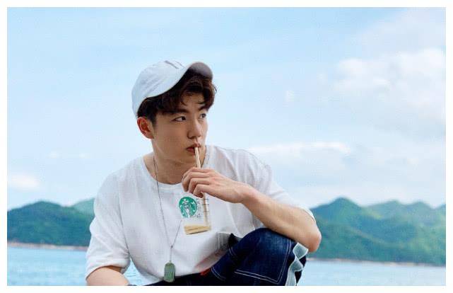 夏志远成大ip剧集收割者,搭档吴磊穿越火线,华佗上演最强辅助_组合