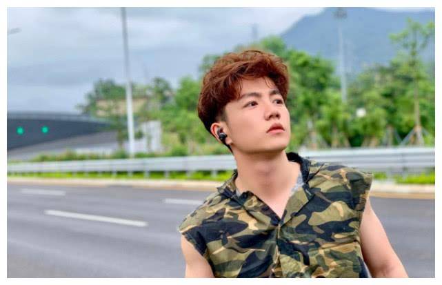 夏志远成大ip剧集收割者,搭档吴磊穿越火线,华佗上演最强辅助_组合