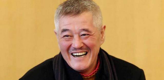 郭德纲和赵本山，一个是演员，一个是商人