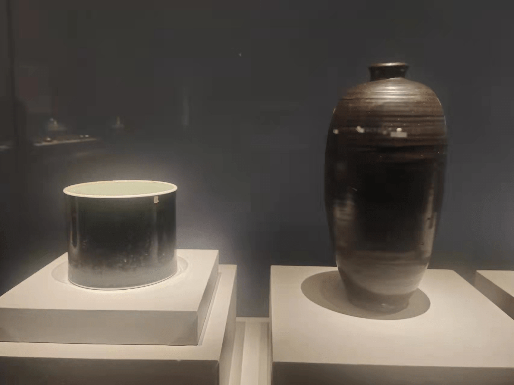 湖南省博物馆藏单色釉瓷器展:旧时瓷世界的美好,全在这里绽放_釉色_白釉_青瓷