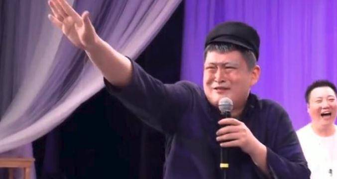 网友:别人是模仿,你这算是传承?_赵一楠_刘德华_模范