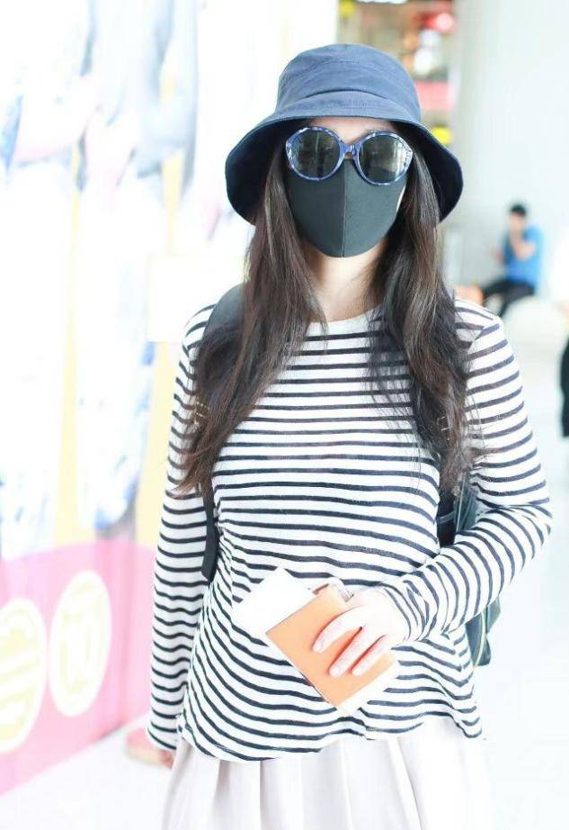 原创柳岩最新造型回归良家妇女打扮好保守贤惠气质像变了个人