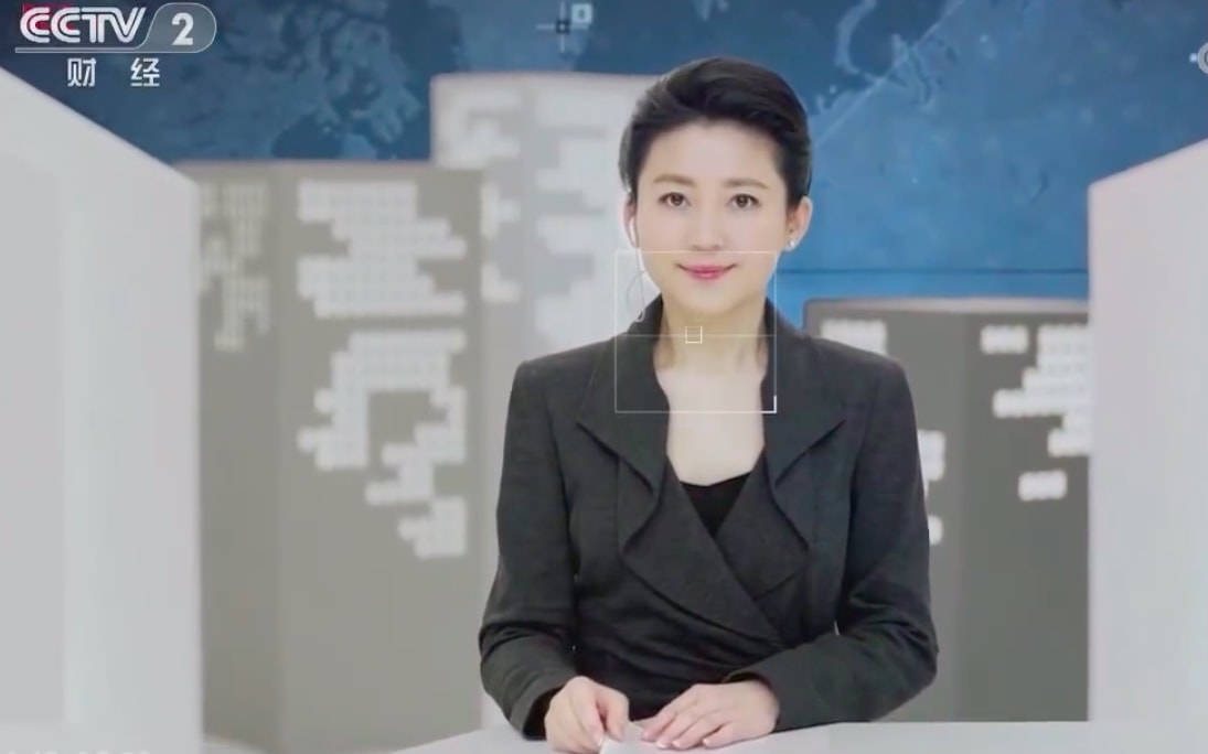 王小丫瘦了有线条美,穿西装配紧身衣很时髦,54岁变漂亮也不晚!