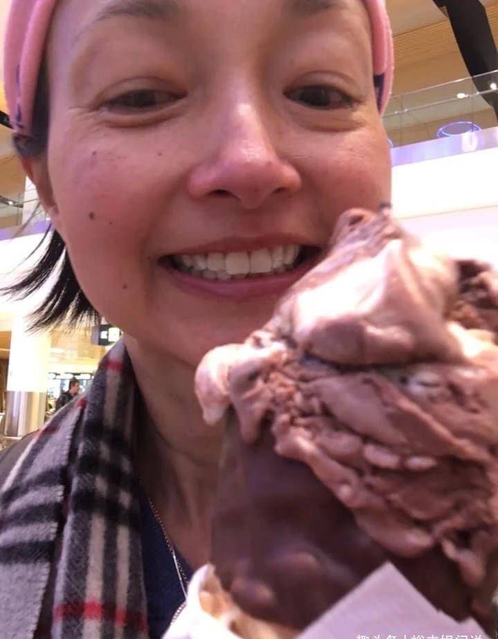 最美郭襄李绮红近照太显老皮肤蜡黄眼袋明显自曝消失原因