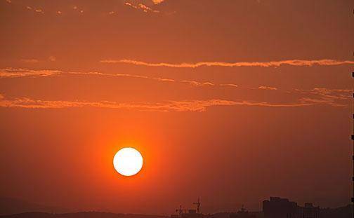 太阳_爷爷_男孩