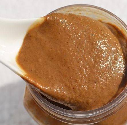 市面上的"假芝麻酱"很多,经常吃火锅的人要注意,对身体不好!