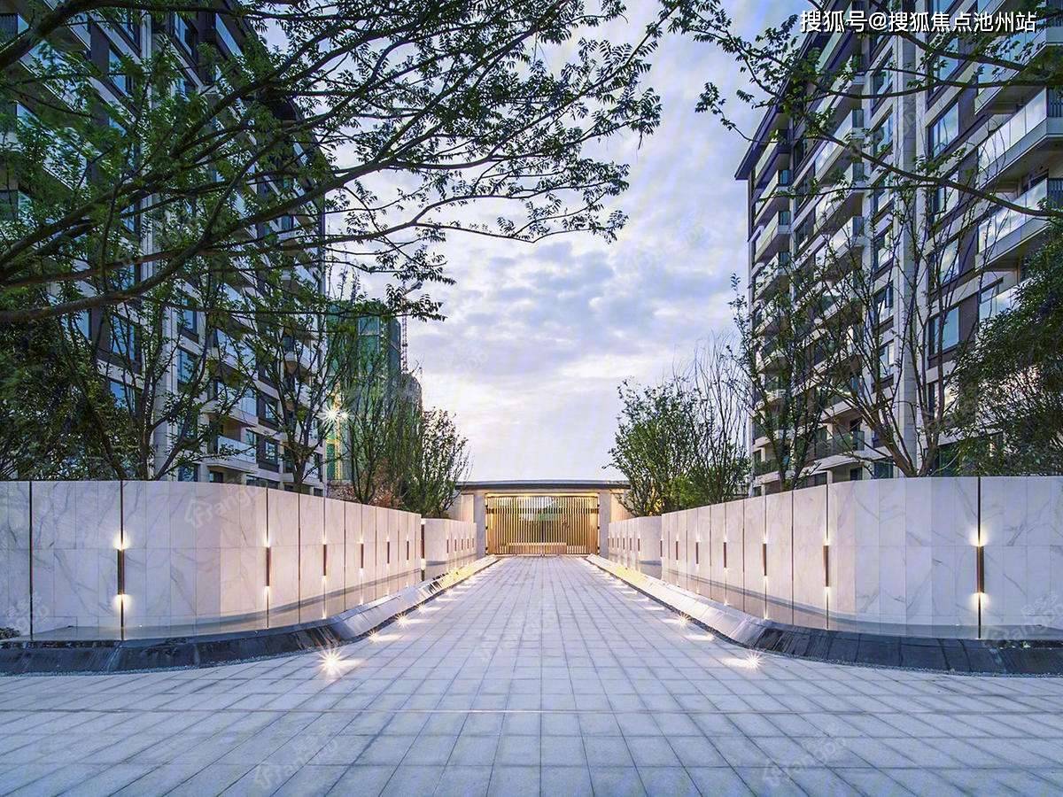 江阴中南樾府售楼处电话4001001299转接8888售楼中心