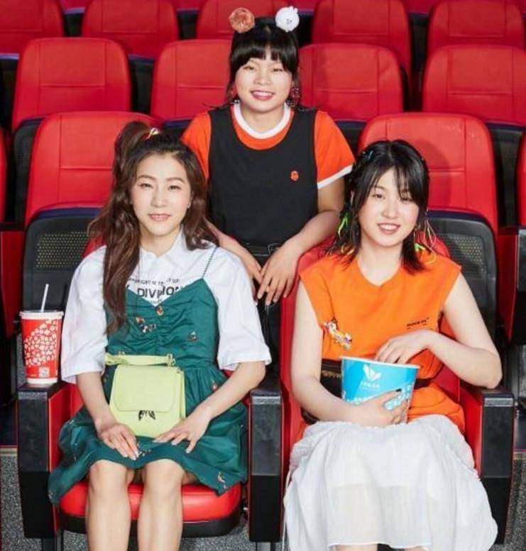 现在的3unshine组合源于最初的sunshine组合,这个奇葩组合可以说是