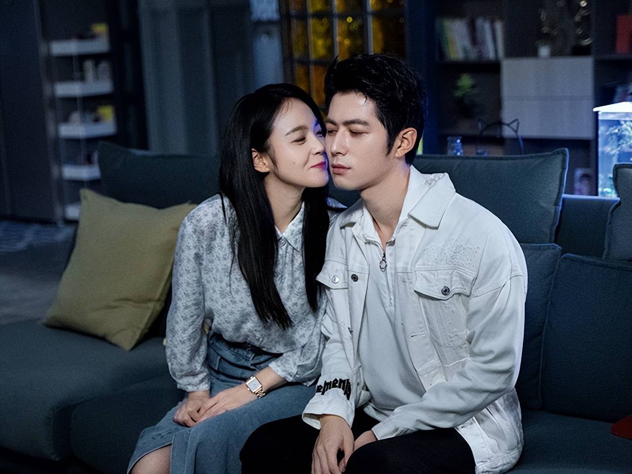 陈学冬张佳宁上百场吻戏,导演大喊再激烈点!