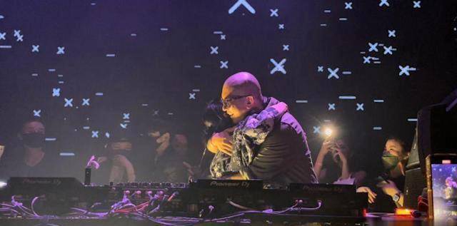 原创具俊晔夜店嗨翻汪小菲落寞模样流出