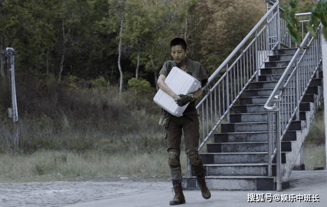 原创特战荣耀红蝎一场黑吃黑让米娅恍然大悟跪拜坤爸有多愚蠢