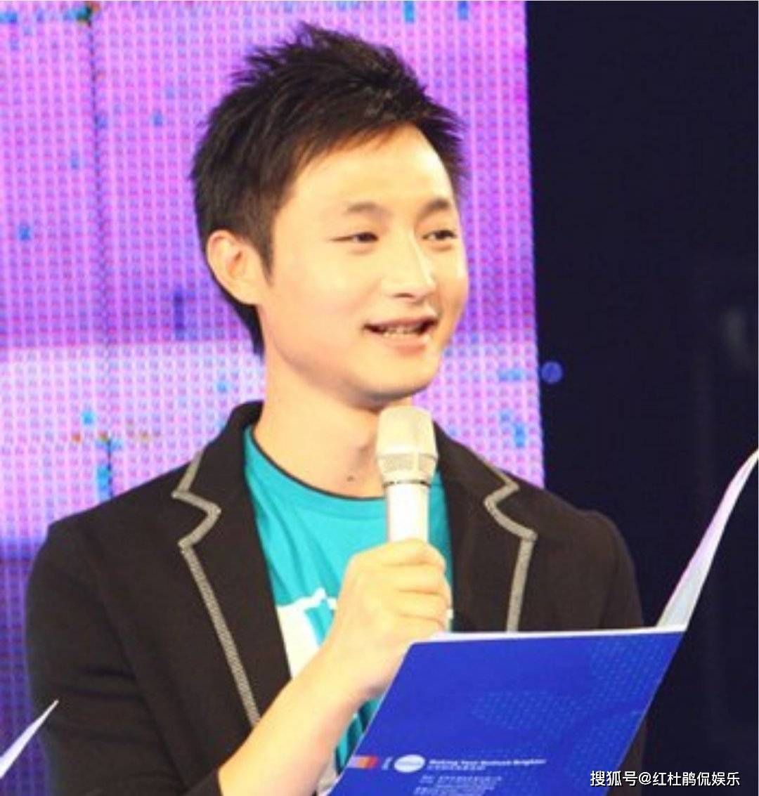原创主持人赵音奇近照曝光央视辞职5年已改行帅小伙变成中年大叔