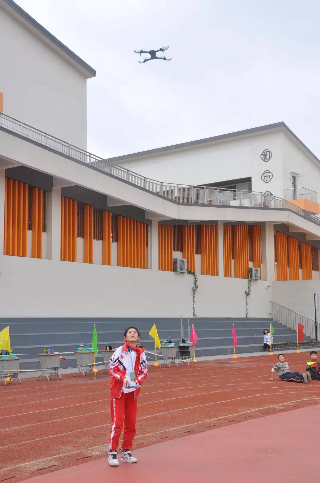 别顾着学习课本知识一起去临安城南小学逛逛科技节