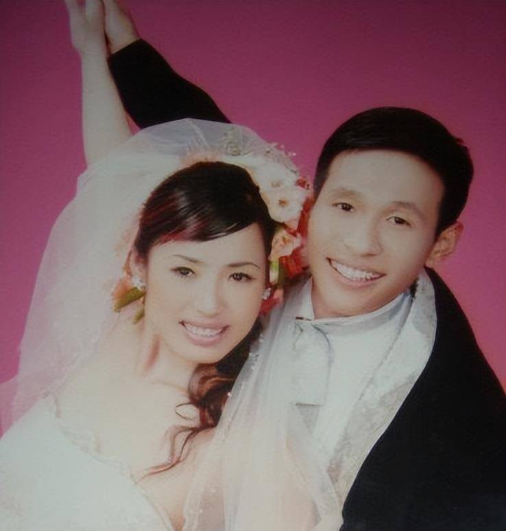 原创宋小宝成名后抛弃老婆二婚娶女粉丝王雪