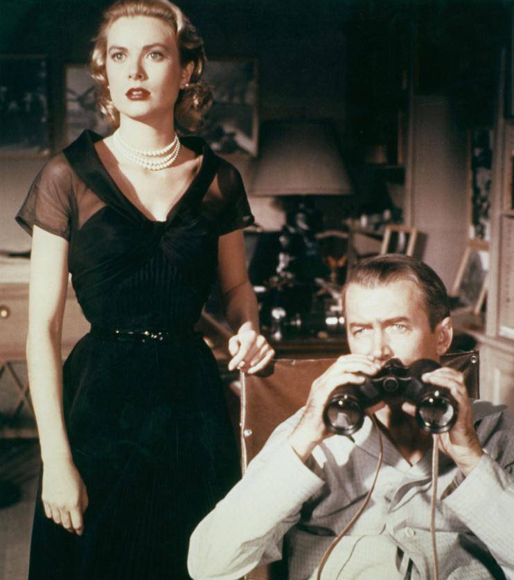 发生过一段关系,就是那个担任过美国总统的肯尼迪,但是大家都知道两人