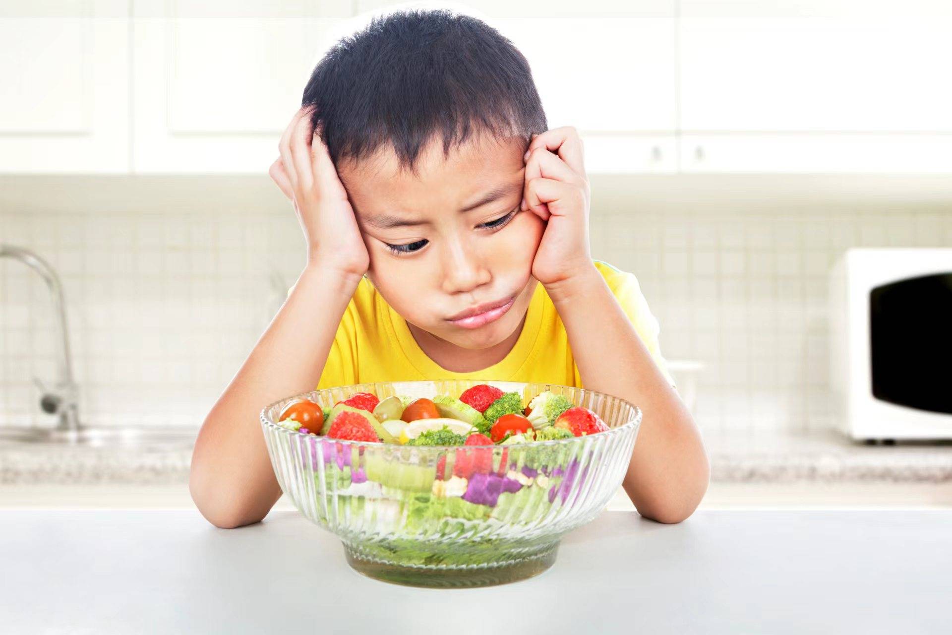 孩子不爱吃饭,饿一顿真的管用吗?