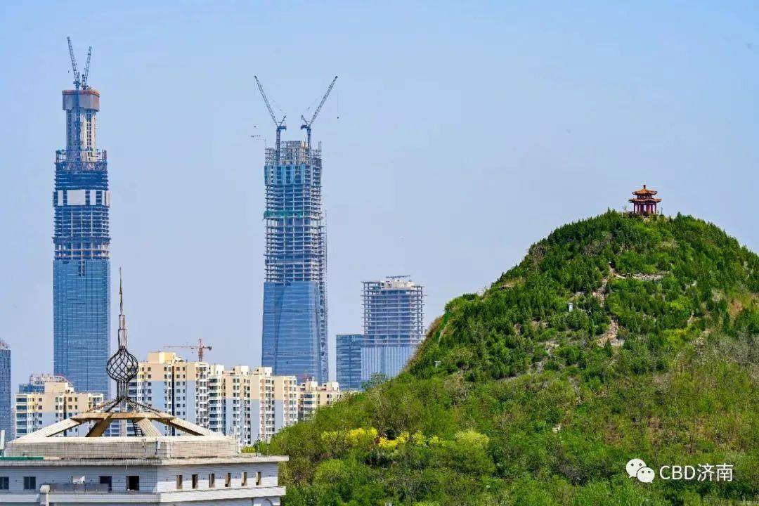 山东新高度绿地山东国金中心本月将核心筒封顶