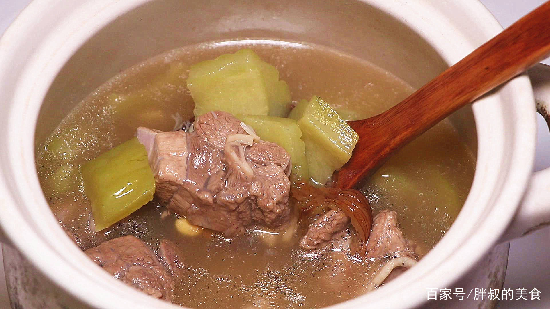 原创立秋一定要喝的苦瓜骨头汤消暑除热味道鲜甜做法超简单