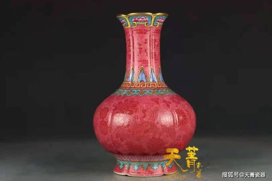 何耀的瓷艺传承与创新,为景德镇瓷器赋予了更加深刻的文化价值和内涵