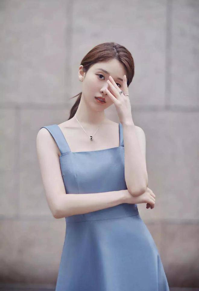 原创95后山西美少女王子璇高清写真美图让人心动的甜美女孩