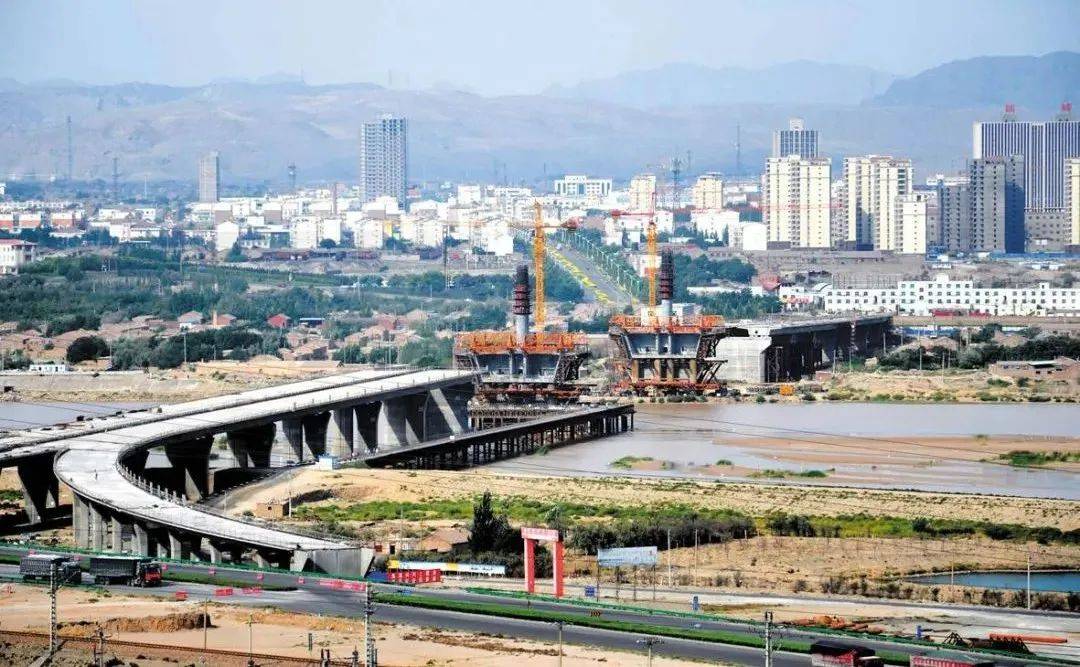 国道110线乌海黄河特大桥携手计支宝实践工程数字化