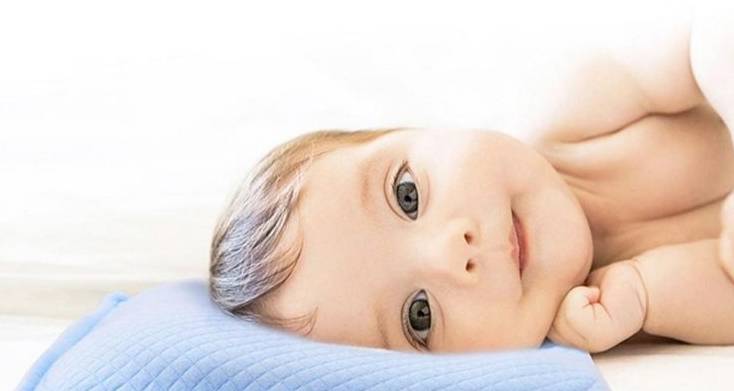 给宝宝使用枕头需要注意什么？这3方面至关重要