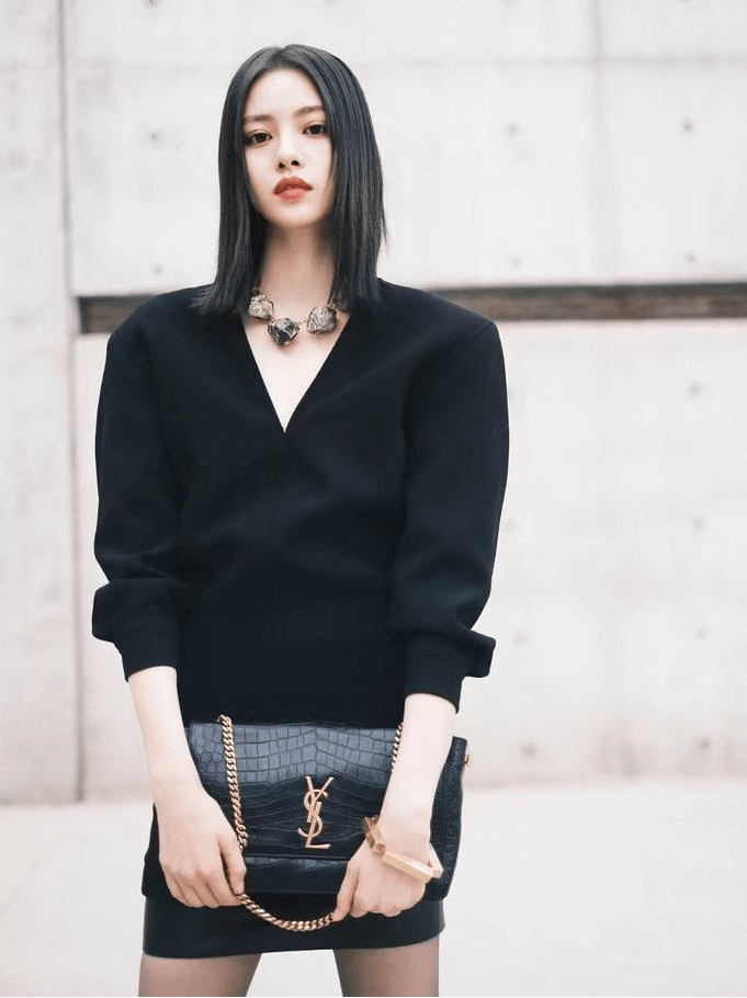 张艺上,1996年3月4日出生于重庆,中国内地女演员