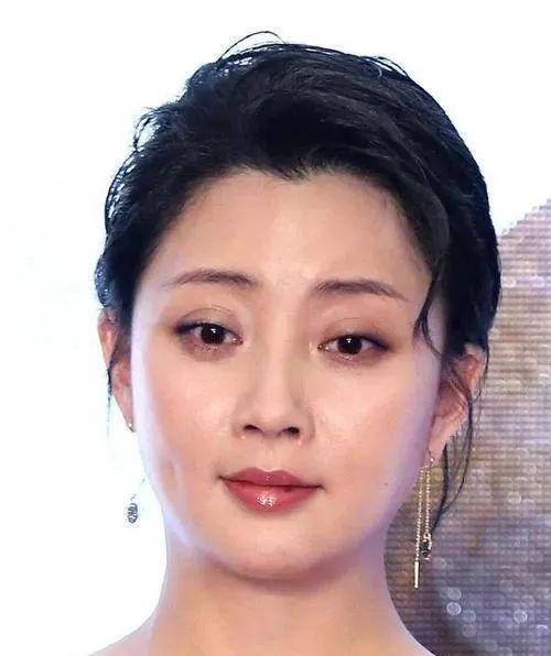 殷桃古装扮相那么美怎么到了现代剧里如此油腻