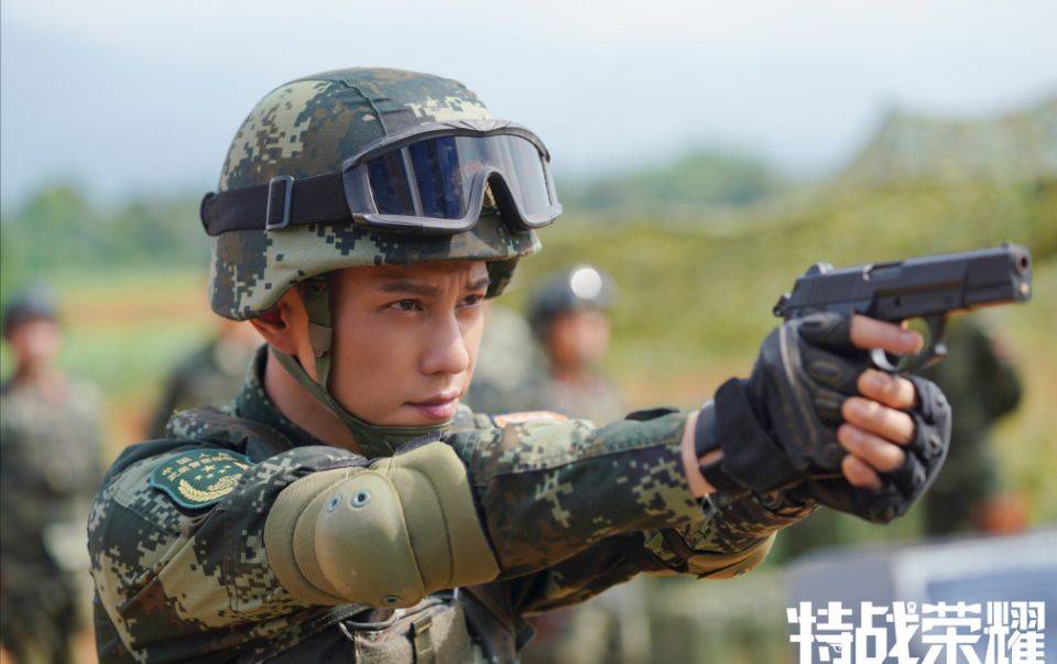 《特战荣耀》结局令人意难平的5位角色,吕小天上榜,你最不舍谁_曹奔_