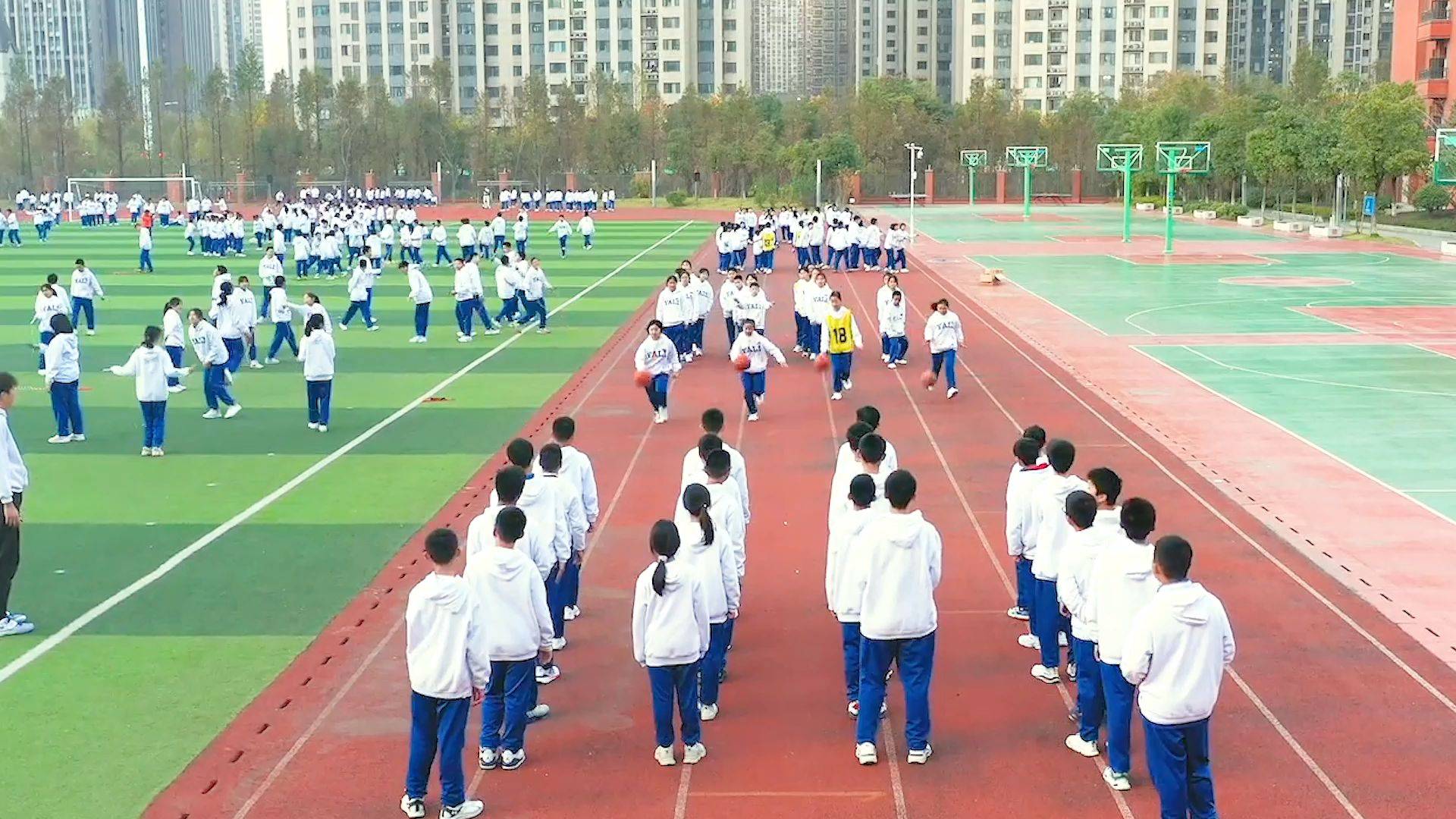 跳绳展示1长沙岳麓区西雅中学大课间展示