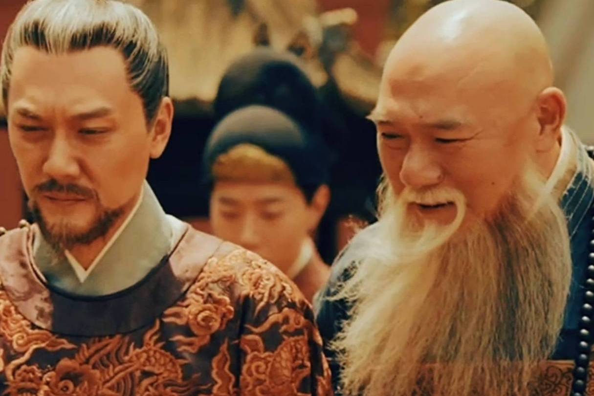 山河月明为什么朱棣嫌朱高燧“太小”却对12岁的朱瞻基委以重任?_北京_儿子_皇室