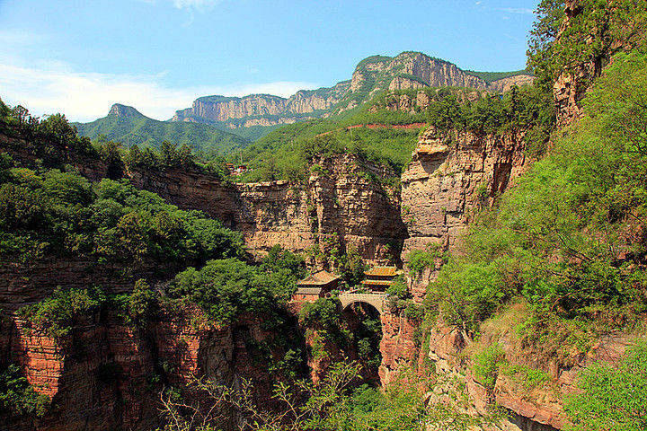 原创石家庄一4a名山景观丰富多彩群峰巍峨是避暑的绝好去处