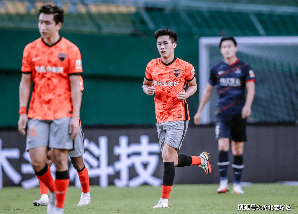 原创不是中超和足协的功劳圈内人戴伟浚入籍是他家里人一手操办