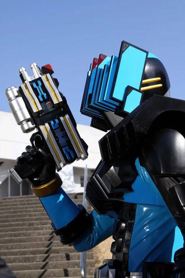 假面骑士_drake_进行