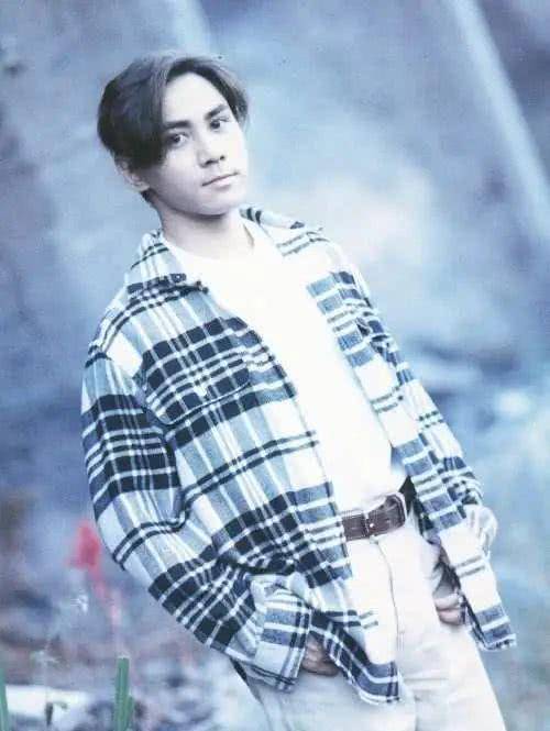 唱功超过四大天王的他,59岁至今未婚_黄凯芹_恋人_香港