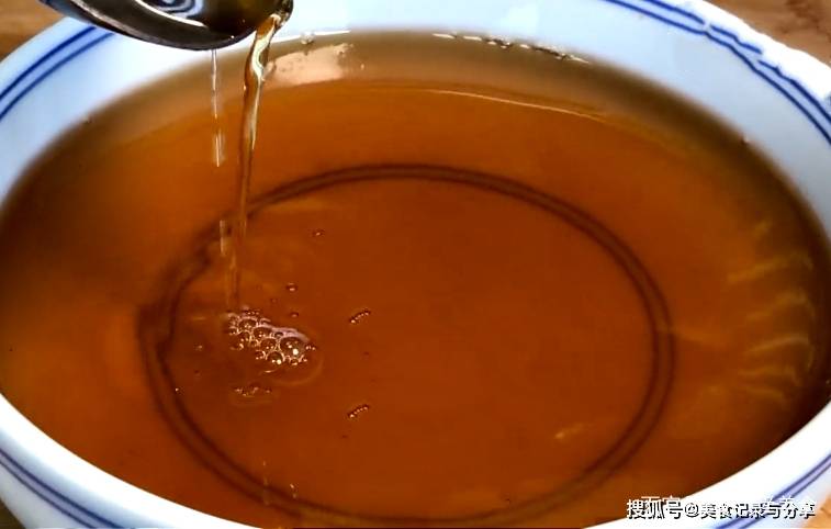 原创炸东西的老油别再直接用了教你简单处理方法老油立马变新油