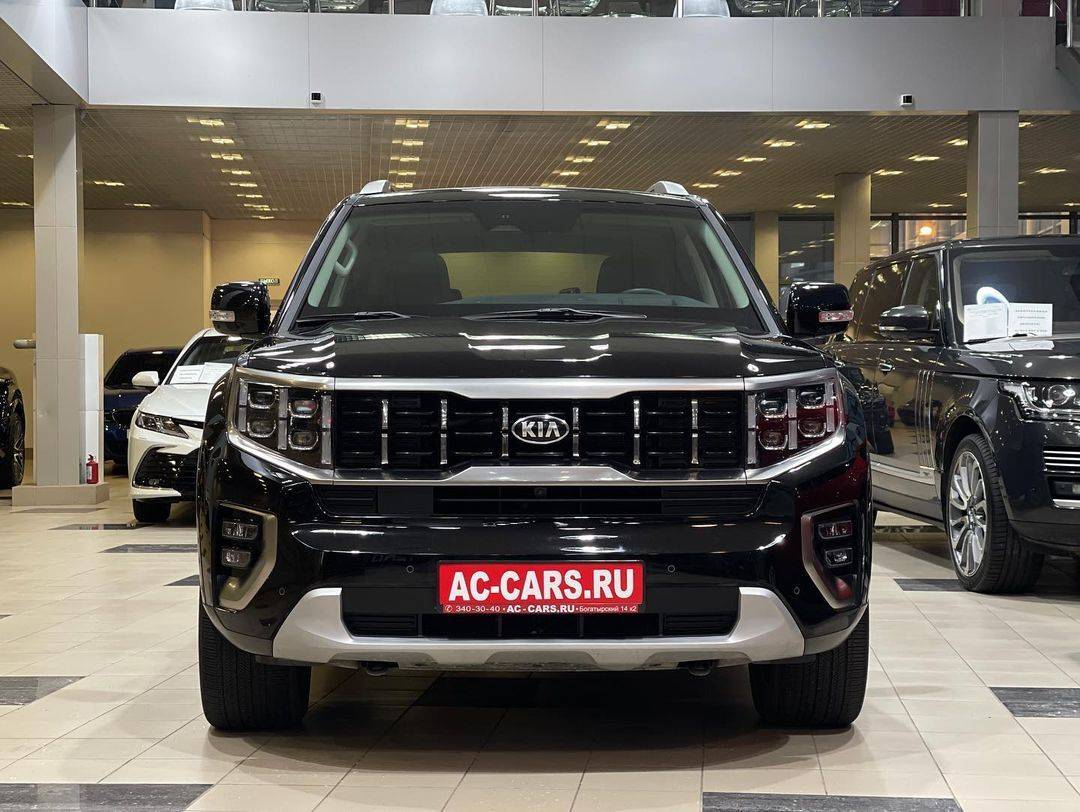 原创造型硬朗不输普拉多新款起亚霸锐进店质感十足大七座四驱