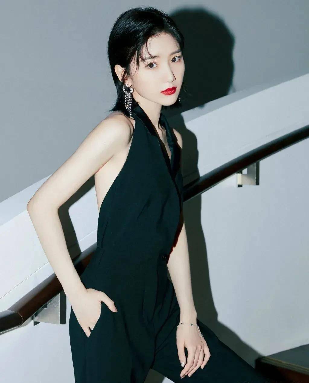 原创毛晓彤事件这个狠女孩我们最应该在她身上学到什么
