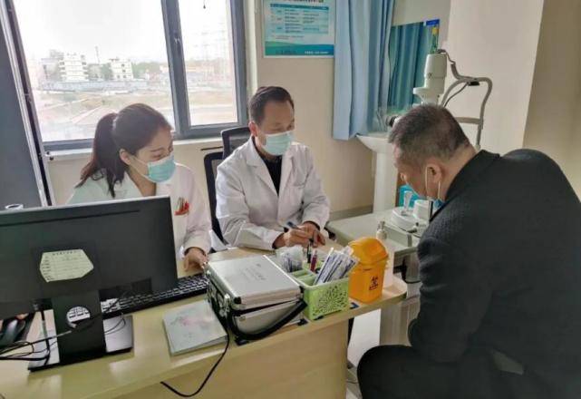 兰州爱尔眼科医院：名医走基层 巡诊服务暖人心(图9)