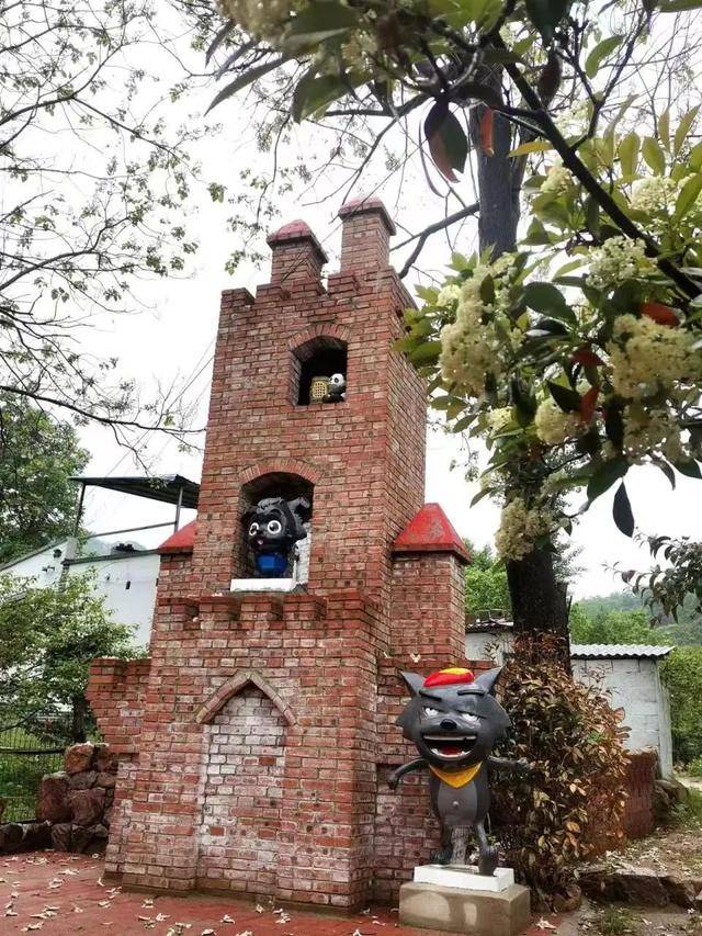 河南栾川栾川砚台村童话小镇盛装开园