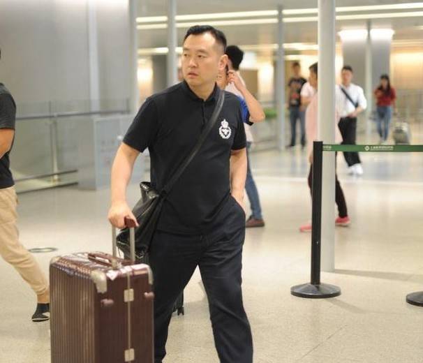 43岁乒乓王子孔令辉现状曾是小鲜肉如今发福仍单身