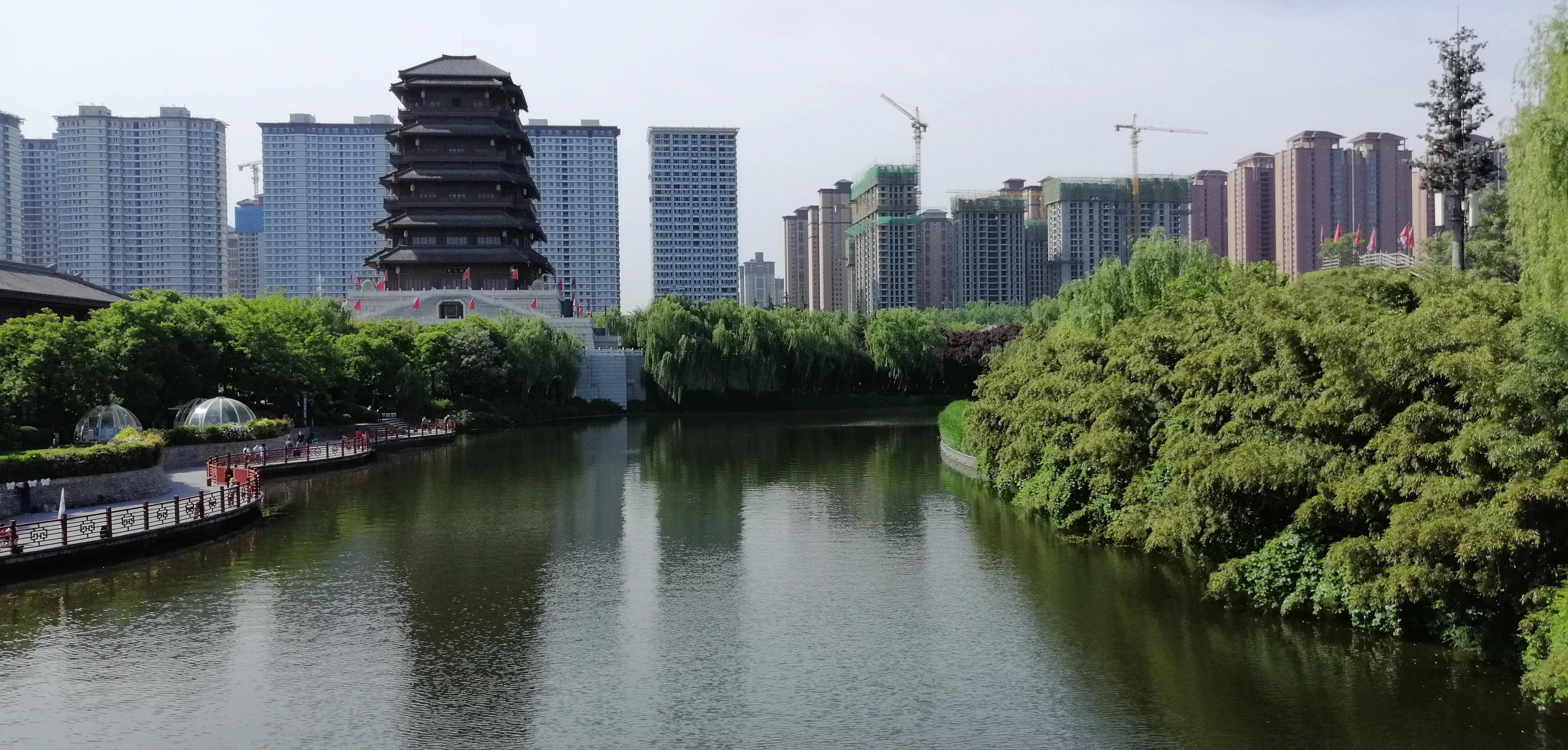 五一节上午西安汉城湖大风阁景区