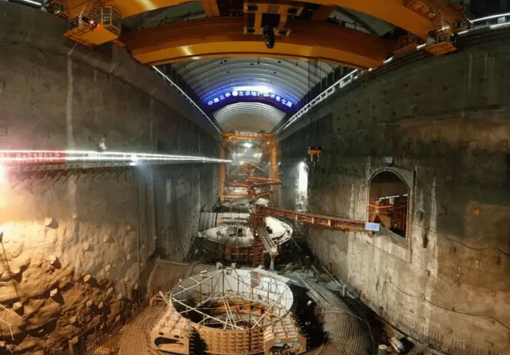 我国白鹤滩水电站有多牛?总耗资1800亿,创造多个世界第一_抗震_三峡_