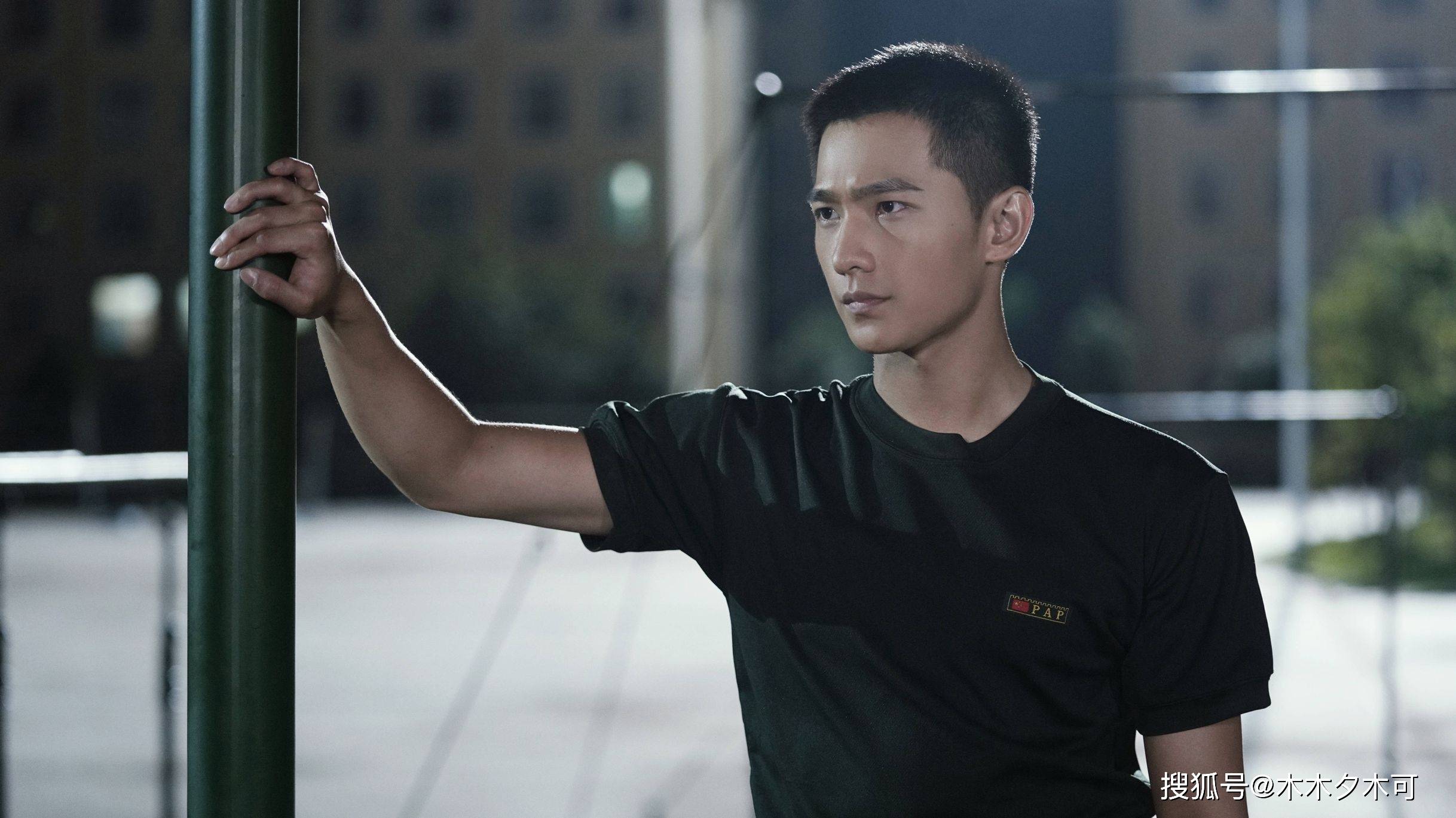该剧导演是李木戈, 他的掌控力很好,张弛有度,并非常尊重观众的意见