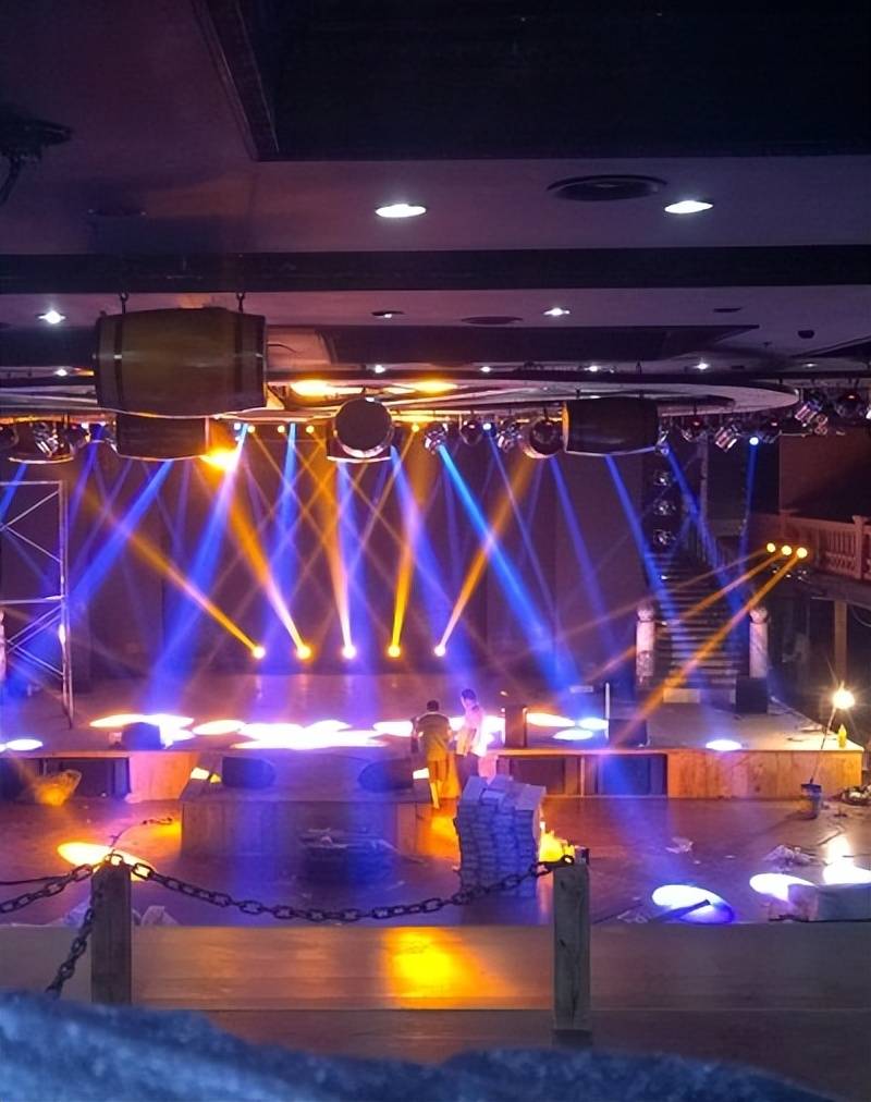 宴会厅多功能厅及剧场的舞台灯光设计需要注意哪些问题？