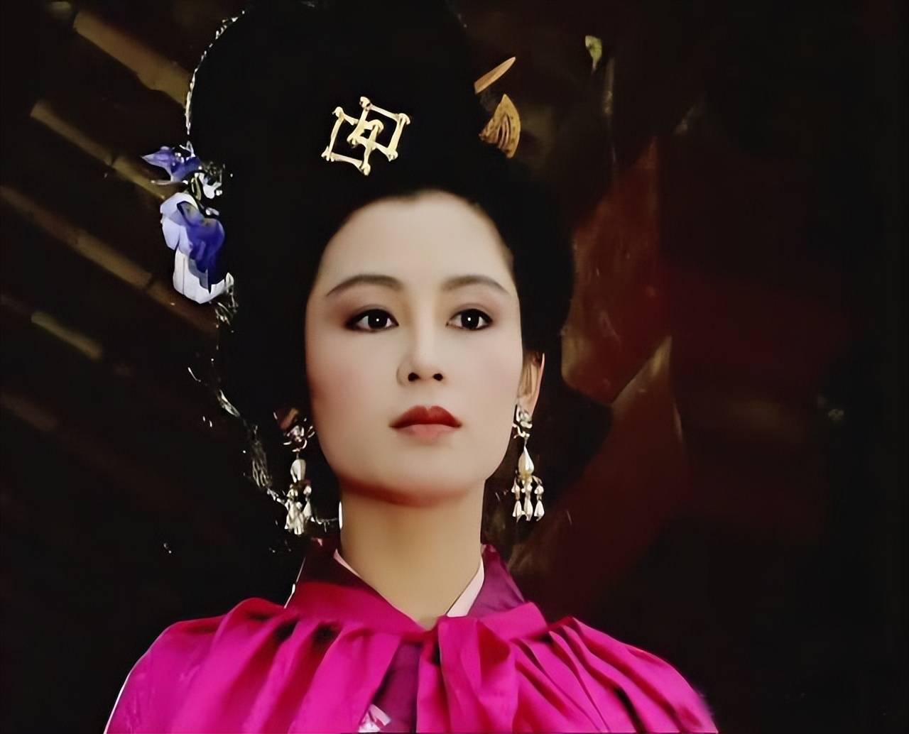 同样演"貂蝉",把陈好,陈红放在一起看,差距就出来了_吕布_董卓_美人计