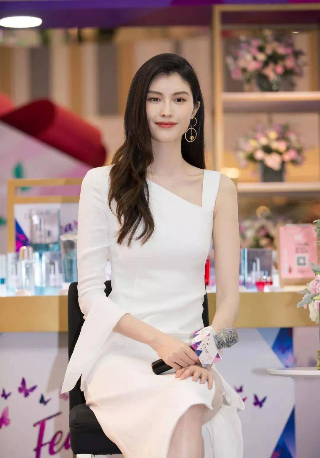 娱乐圈又要有新孩子?_何穗_陈伟霆_男友