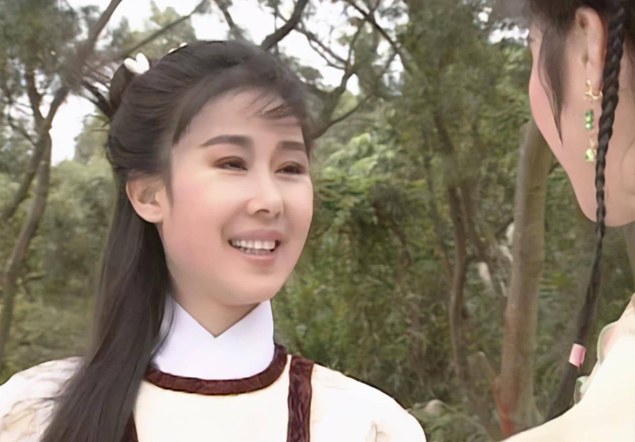 男人的话不能信,说80岁娶她60岁却不忠诚了15年,还有三女人_蓝文青