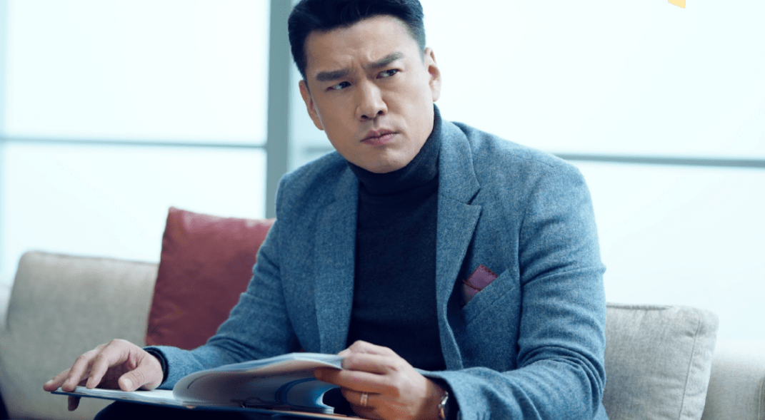 原创王耀庆靠百变总裁成叔圈顶流和青梅竹马结婚21年零绯闻