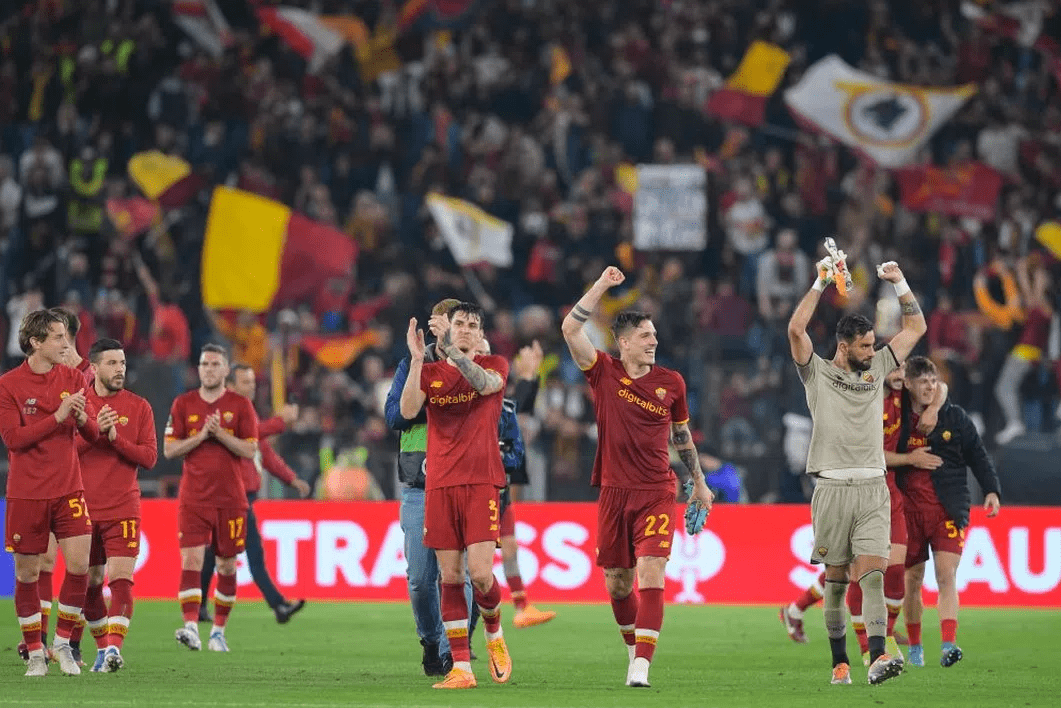 罗马俱乐部将向这些球迷提供免费的决赛门票,球票代码将通过这些球迷